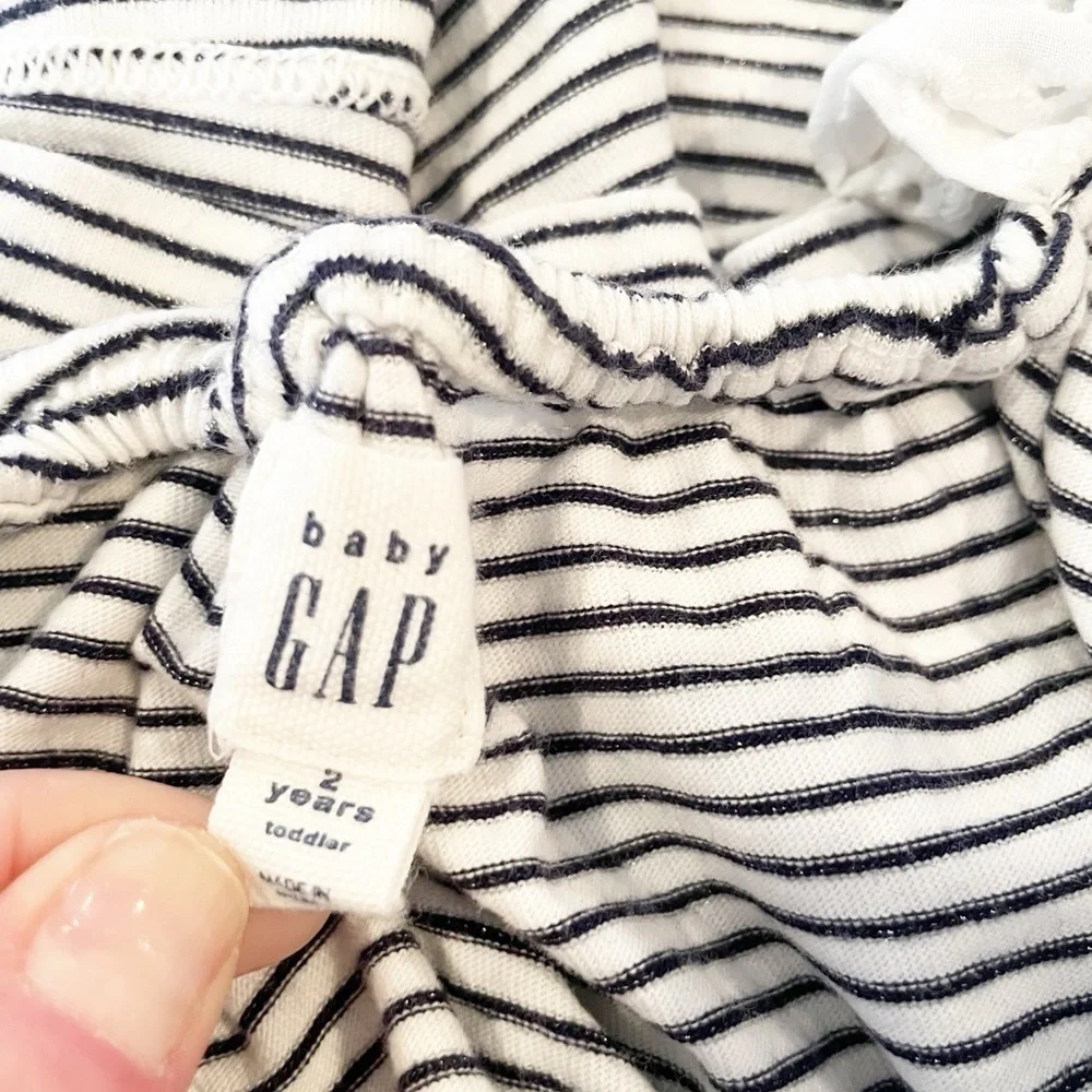 Gap 2T striped ruffled eyelet collar top